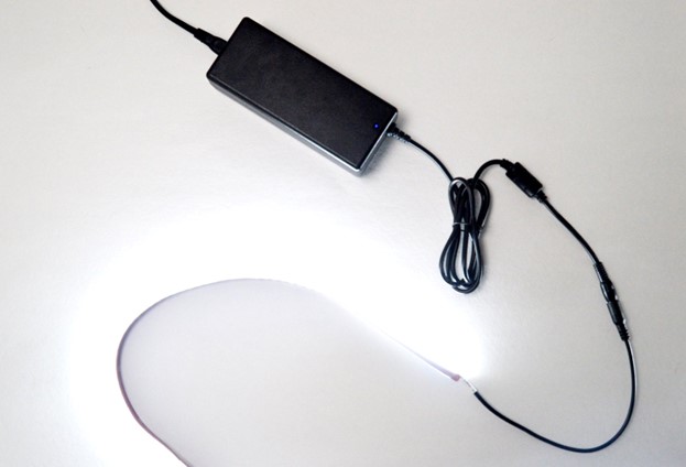 انتخاب منبع تغذیه برای ال ای دی نواری